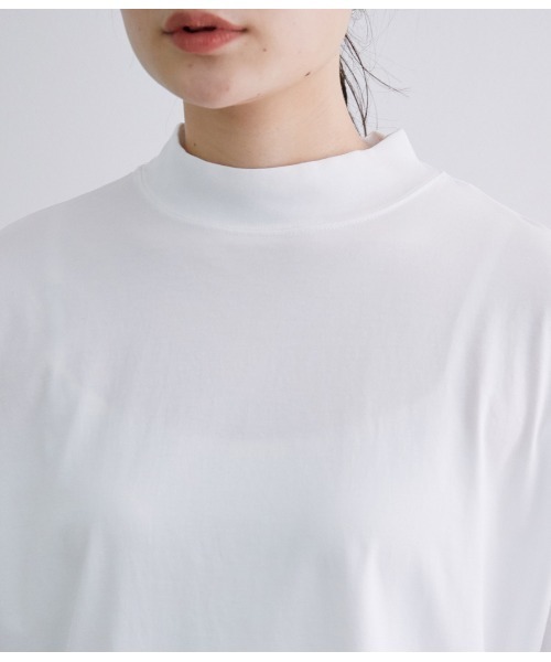 ADAM ET ROPE'（アダムエロペ）の「モックネッククルーネックT（Tシャツ/カットソー・レディース・チャコールグレー/ホワイト・FREE）」の10枚目の写真