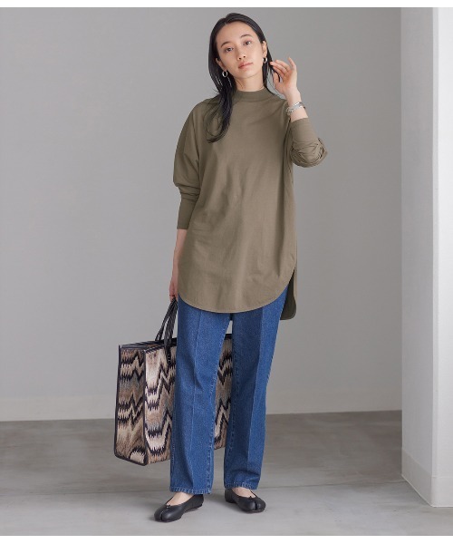 ADAM ET ROPE'（アダムエロペ）の「モックネッククルーネックT（Tシャツ/カットソー・レディース・チャコールグレー/ホワイト・FREE）」の16枚目の写真