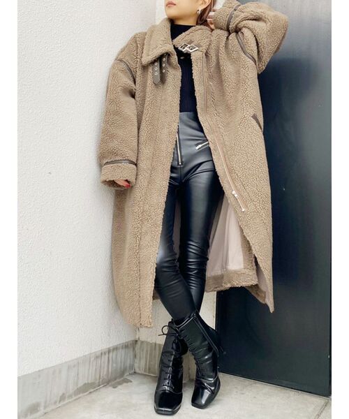 GYDA（ジェイダ）の「【WEB限定】ボアパイピングロングコート