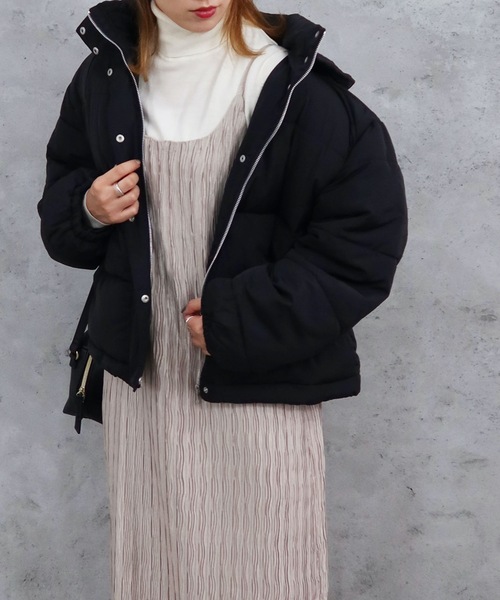 Riberry（リベリー）の「中綿ダウンジャケット（ダウンジャケット/コート・レディース・ブラック/ベージュ/アイボリー・FREE）」の8枚目の写真