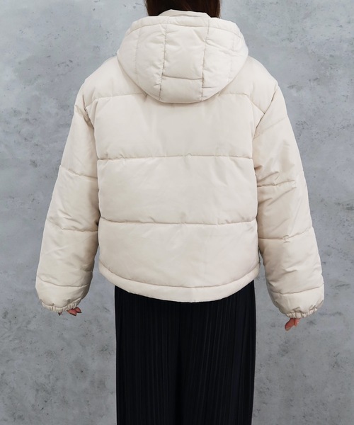 Riberry（リベリー）の「中綿ダウンジャケット（ダウンジャケット/コート・レディース・ブラック/ベージュ/アイボリー・FREE）」の14枚目の写真