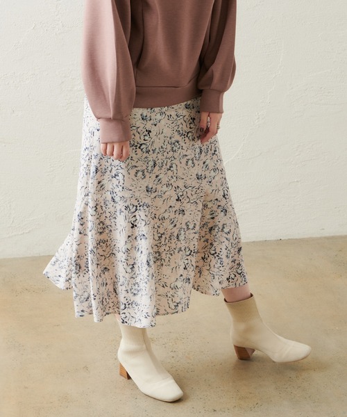 natural couture（ナチュラルクチュール）の「裾切替マーメイドスカート（スカート・レディース・ライトベージュ/レンガ/ブルー/ブラック・FREE）」の10枚目の写真