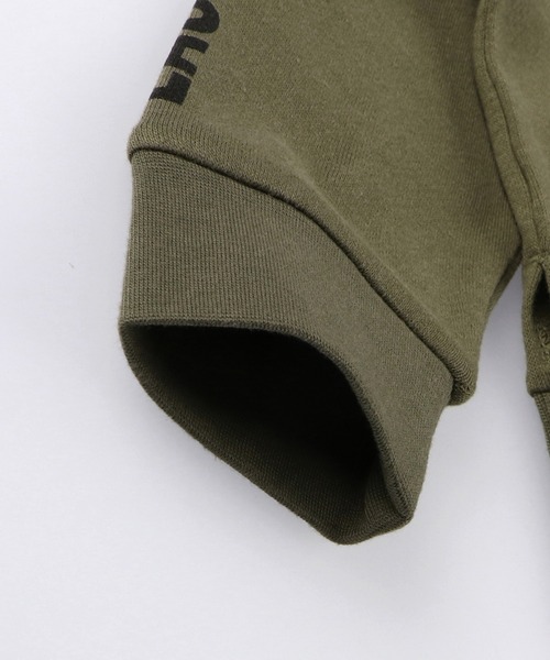 BRANSHES(ブランシェス)の「裾スリットロゴトレーナー(スウェット・キッズ・ブラック/アイボリー/カーキ・110cm/120cm/140cm/130cm/100cm)」の13枚目の写真