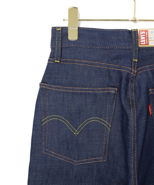 MADEMOISELLE ROPE'（マドモアゼル ロペ）の「【LEVI'S(R) VINTAGE CLOTHING】リーバイス　701 ジーンズ（デニムパンツ・レディース・ネイビー・34/36/38）」の9枚目の写真