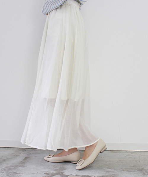 MODE ROBE（モードローブ）の「シアーフレアスカート（スカート・レディース・ホワイト/ブルー・FREE）」の2枚目の写真