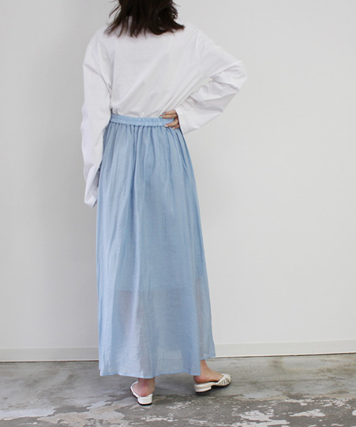 MODE ROBE（モードローブ）の「シアーフレアスカート（スカート・レディース・ホワイト/ブルー・FREE）」の9枚目の写真
