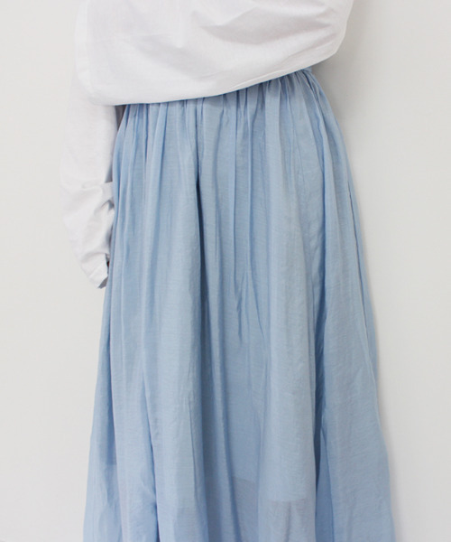 MODE ROBE（モードローブ）の「シアーフレアスカート（スカート・レディース・ホワイト/ブルー・FREE）」の13枚目の写真