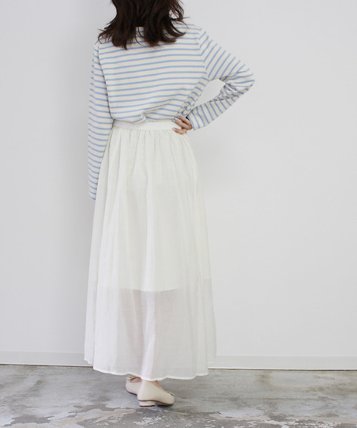 MODE ROBE（モードローブ）の「シアーフレアスカート（スカート・レディース・ホワイト/ブルー・FREE）」の10枚目の写真