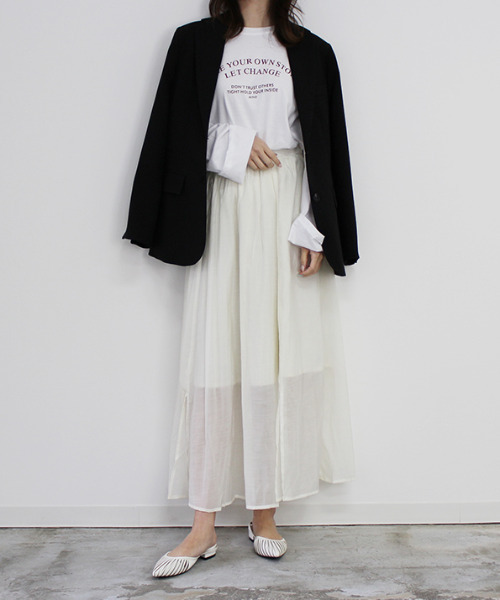 MODE ROBE（モードローブ）の「シアーフレアスカート（スカート・レディース・ホワイト/ブルー・FREE）」の7枚目の写真