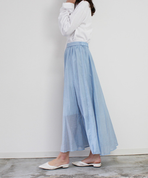 MODE ROBE（モードローブ）の「シアーフレアスカート（スカート・レディース・ホワイト/ブルー・FREE）」の18枚目の写真