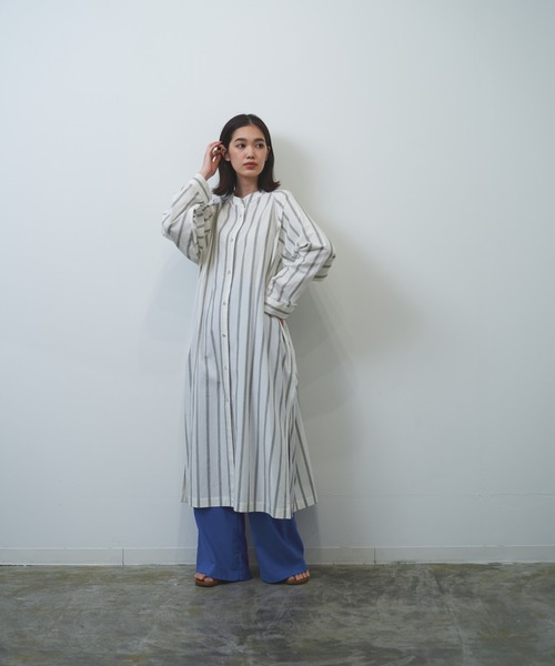 HERENCIA（ヘレンチア）の「マルチストライプ ガウン 前開き ワンピース（ワンピース・レディース・ホワイト系その他/ベージュ系その他・MEDIUM）」の10枚目の写真