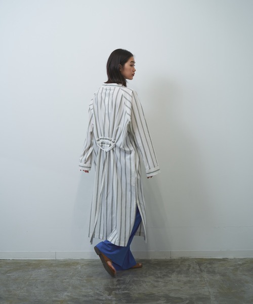 HERENCIA（ヘレンチア）の「マルチストライプ ガウン 前開き ワンピース（ワンピース・レディース・ホワイト系その他/ベージュ系その他・MEDIUM）」の17枚目の写真