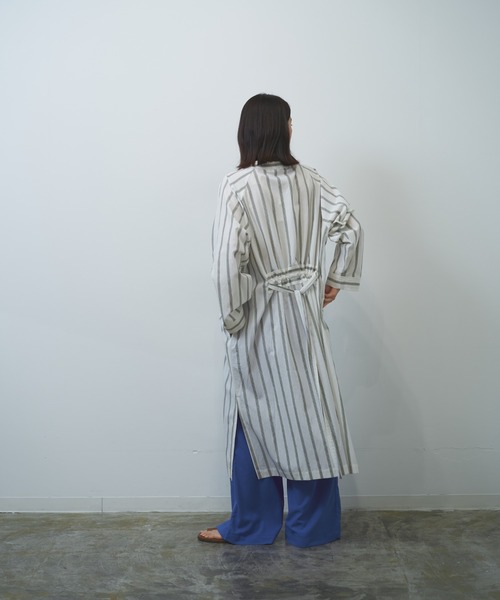 HERENCIA（ヘレンチア）の「マルチストライプ ガウン 前開き ワンピース（ワンピース・レディース・ホワイト系その他/ベージュ系その他・MEDIUM）」の13枚目の写真