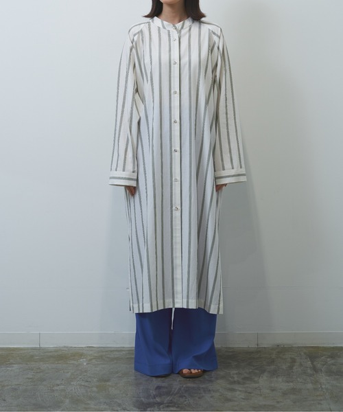 HERENCIA（ヘレンチア）の「マルチストライプ ガウン 前開き ワンピース（ワンピース・レディース・ホワイト系その他/ベージュ系その他・MEDIUM）」の22枚目の写真