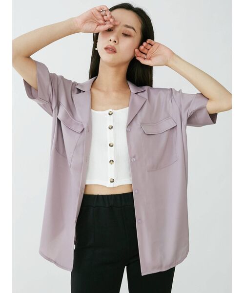 EVRIS（エヴリス）の「オープンカラーサテンシャツ【セットアップ着用可能】（シャツ/ブラウス・レディース・パープル/ブラック/ベージュ/カーキ・FREE）」の8枚目の写真