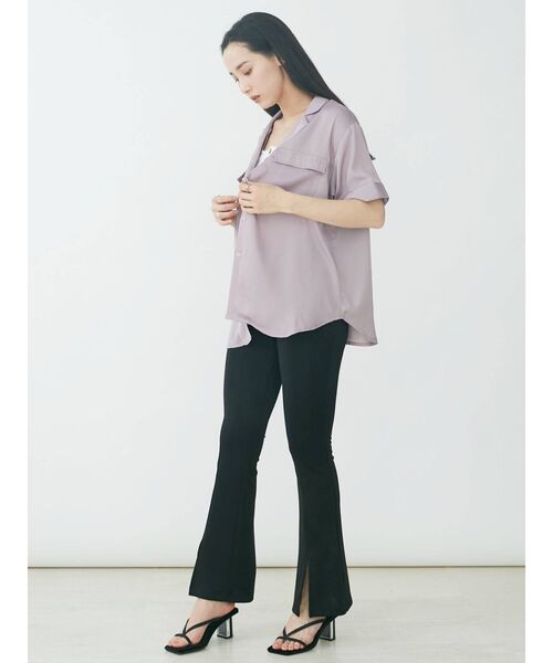 EVRIS（エヴリス）の「オープンカラーサテンシャツ【セットアップ着用可能】（シャツ/ブラウス・レディース・パープル/ブラック/ベージュ/カーキ・FREE）」の19枚目の写真