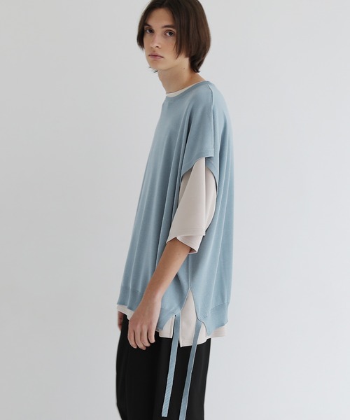LILL(リル)の「サイドレーススリットビッグシルエットニットベスト(ベスト・メンズ・ネイビー/ブルー/チャコール・S/M/L)」の3枚目の写真