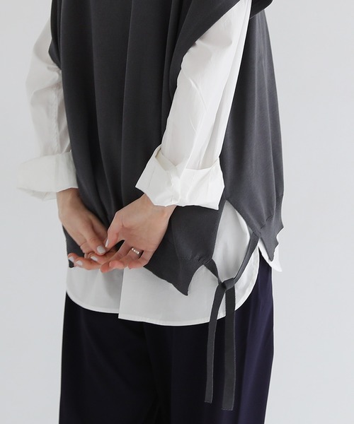 LILL(リル)の「サイドレーススリットビッグシルエットニットベスト(ベスト・メンズ・ネイビー/ブルー/チャコール・S/M/L)」の9枚目の写真