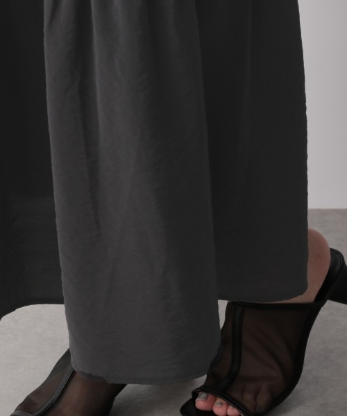 LOWRYS FARM（ローリーズファーム）の「ティアードキャミワンピース　949022（ワンピース・レディース・アイボリー/チャコールグレー/ダークブラウン/グリーン/イエロー・FREE）」の15枚目の写真