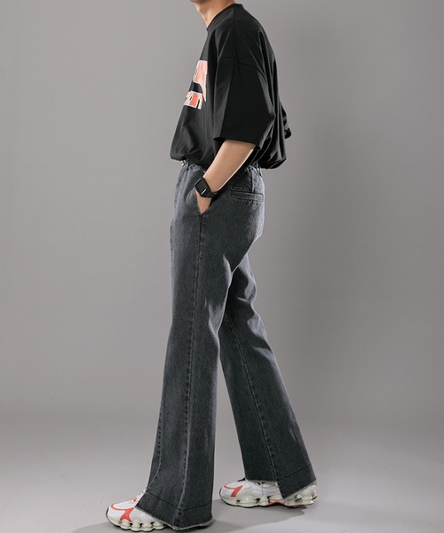 kutir(クティール)の「カットオフスリムフレアデニムパンツ(デニムパンツ・メンズ・ライトブルー/ブラック/インディゴブルー・SMALL/MEDIUM/LARGE)」の8枚目の写真