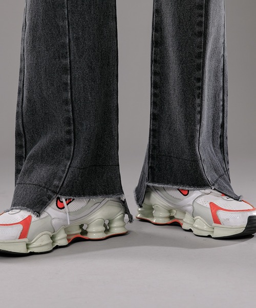 kutir(クティール)の「カットオフスリムフレアデニムパンツ(デニムパンツ・メンズ・ライトブルー/ブラック/インディゴブルー・SMALL/MEDIUM/LARGE)」の9枚目の写真