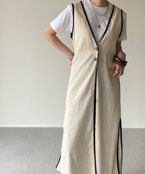 y/m by misato（イムバイミサト）の「リネンミックスパイピングロングジレ（ベスト・レディース・ベージュ/オフホワイト・FREE）」の7枚目の写真