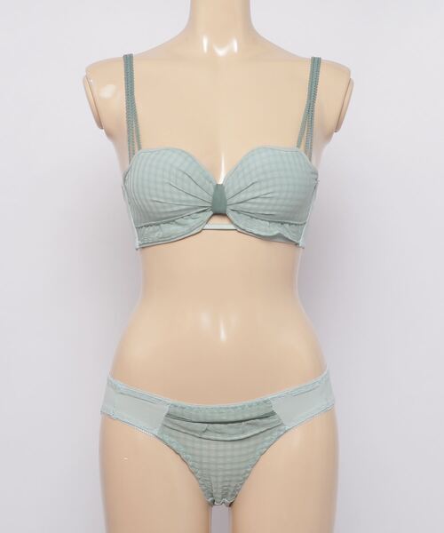 SFW(エスエフダブリュー)の「大人可愛いリボンのデザインが印象的なノンワイヤーブラ&ショーツセット(ブラ&ショーツ・レディース・ホワイト/ピンク/ブルー/イエロー・LL/S/M/L)」の8枚目の写真