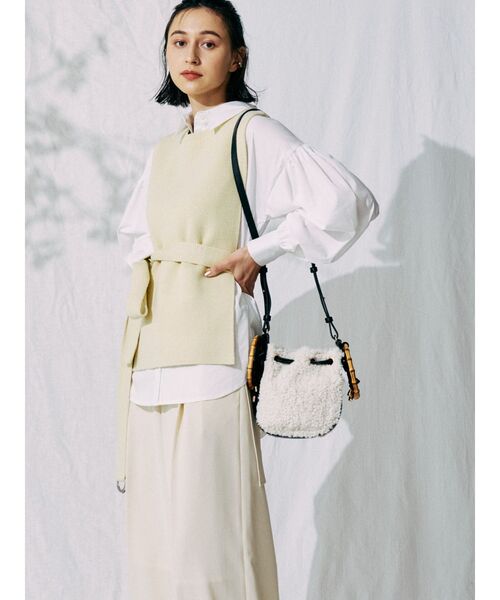 MERCURYDUO（マーキュリーデュオ）の「ボアブロッキング巾着バッグ（ハンドバッグ・レディース・ブラック/ブラウン・FREE）」の3枚目の写真