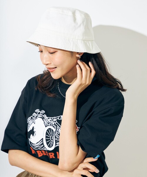 SHARE PARK（シェアパーク）の「コットン　バケットハット（キャップ・レディース・ホワイト系/ブラック系/ベージュ系/ネイビー系・F）」の2枚目の写真
