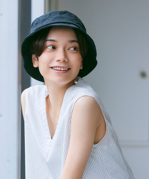 SHARE PARK（シェアパーク）の「コットン　バケットハット（キャップ・レディース・ホワイト系/ブラック系/ベージュ系/ネイビー系・F）」の4枚目の写真