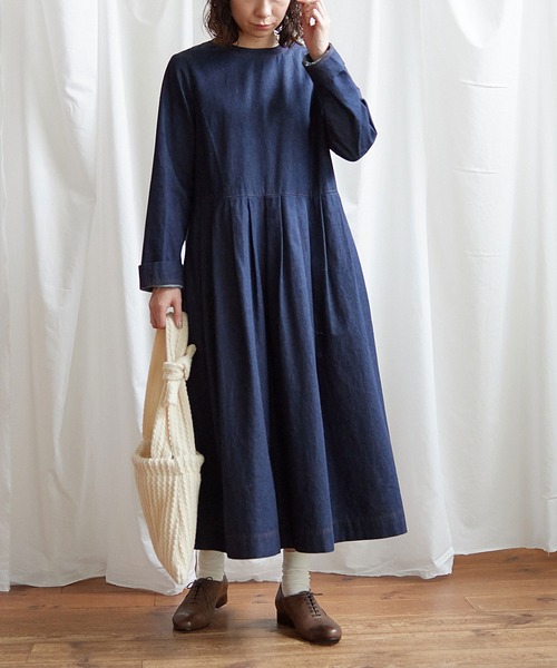 Lene（レネ）の「5ozデニム タックワンピース（ワンピース・レディース・ネイビー/ブルー・FREE）」の3枚目の写真