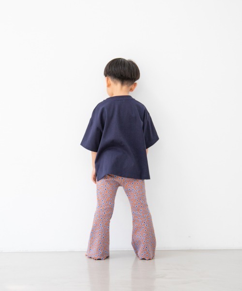 LOWRYS FARM(ローリーズファーム)の「フラワーカットJQフレアパンツ 215243(その他パンツ・キッズ・ブラック/ベージュ/オレンジ・110cm/120cm/130cm)」の4枚目の写真