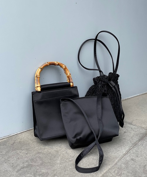 hai（ハイ）の「hai/ハイ シルクサテン巾着バッグ（トートバッグ