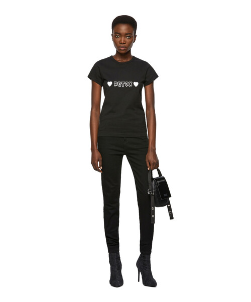 DIESEL(ディーゼル)の「レディース Tシャツ プリント スリムフィット(Tシャツ/カットソー・レディース・グレー/ブラック・SMALL/LARGE/X-SMALL/MEDIUM)」の10枚目の写真