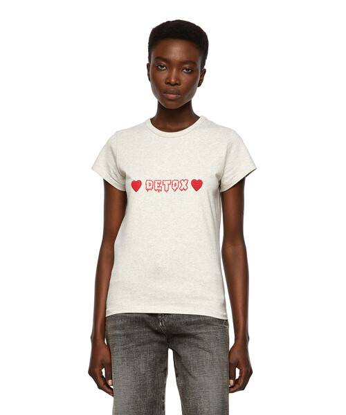 DIESEL(ディーゼル)の「レディース Tシャツ プリント スリムフィット(Tシャツ/カットソー・レディース・グレー/ブラック・SMALL/LARGE/X-SMALL/MEDIUM)」の13枚目の写真