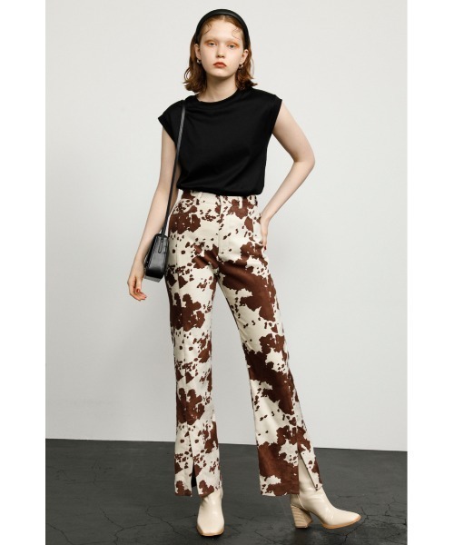 SLY（スライ）の「COW VEGAN SUEDE PT カウスウェード パンツ（スラックス・レディース・ベージュ系その他/ブラウン系その他2・1/2/0）」の2枚目の写真