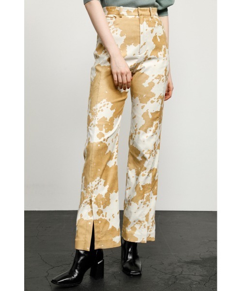 SLY（スライ）の「COW VEGAN SUEDE PT カウスウェード パンツ（スラックス・レディース・ベージュ系その他/ブラウン系その他2・1/2/0）」の4枚目の写真