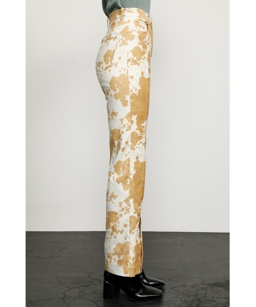 SLY（スライ）の「COW VEGAN SUEDE PT カウスウェード パンツ（スラックス・レディース・ベージュ系その他/ブラウン系その他2・1/2/0）」の6枚目の写真