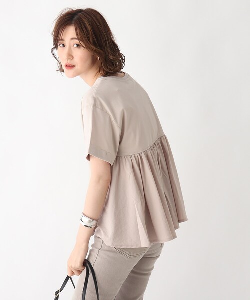 OPAQUE.CLIP（オペークドットクリップ）の「◆シルキースーピマ フハク切替フレアカットソー【WEB限定サイズ】（Tシャツ/カットソー・レディース・ライトグレー/ブラック/モスグリーン/ホワイト系・40/38/42/36/34）」の3枚目の写真