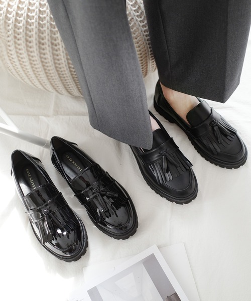 AmiAmi(アミアミ)の「厚底キルトタッセルローファー(ローファー・レディース・ブラック/ブラウン/ブラック系その他/グレイッシュベージュ・LL/3L/S/M/L/4L)」の22枚目の写真