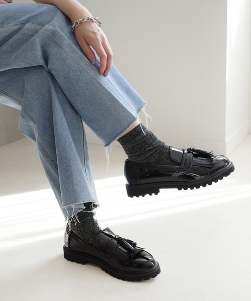 AmiAmi(アミアミ)の「厚底キルトタッセルローファー(ローファー・レディース・ブラック/ブラウン/ブラック系その他/グレイッシュベージュ・LL/3L/S/M/L/4L)」の13枚目の写真