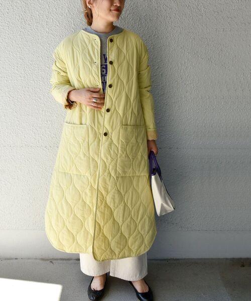 SHIPS any（シップス エニィ）の「SHIPS any: THERMORE キルティング ノーカラー クルーネック ロングコート（その他アウター・レディース・ブラック/ベージュ/イエロー・38/36）」の20枚目の写真
