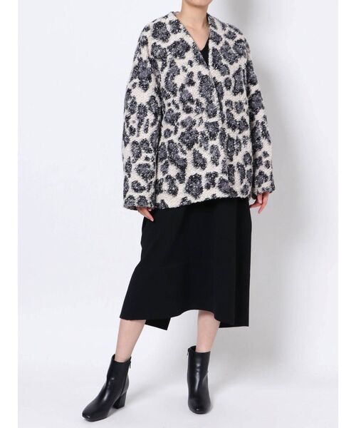 ELENDEEK（エレンディーク）の「フォルムショートツイードコート（ノーカラーコート・レディース・その他1・FREE）」の7枚目の写真