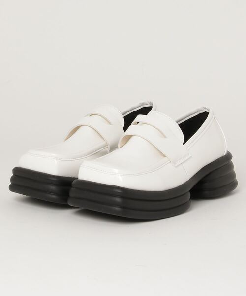 SFW（エスエフダブリュー）の「厚底ローファー フラット スクエアトゥ（ローファー・レディース・ホワイト/ブラック・40/38/39/35/36/37）」の6枚目の写真