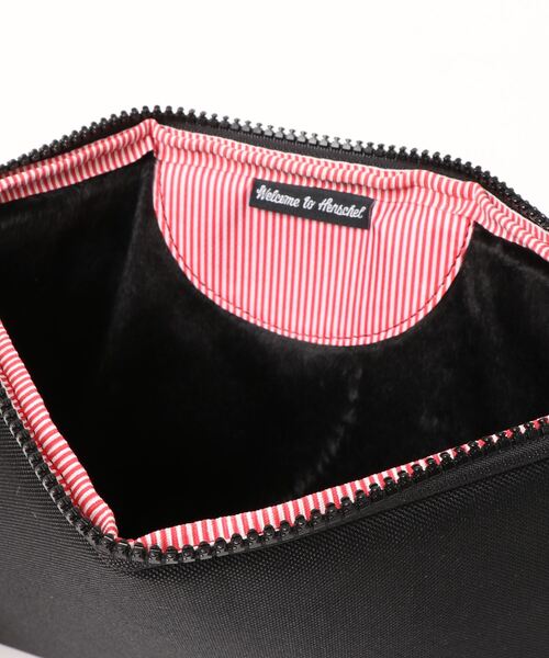 Herschel Supply（ハーシェルサプライ）の「【Herschel/ハーシェル】 ANCHOR AIR IPAD/IPAD AIR スリーブ BLACK（クラッチバッグ・メンズ・ブラック・FREE）」の4枚目の写真