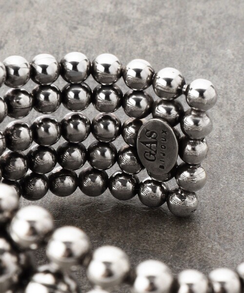 FREAK'S STORE(フリークスストア)の「GAS BIJOUX/ガスビジュー BMULTIPERLA/A/ボリュームバングル(バングル/リストバンド・レディース・シルバー・ONE SIZE)」の3枚目の写真