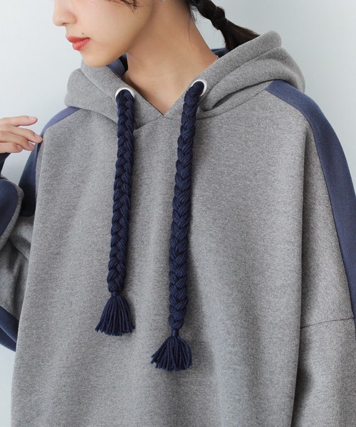 osharewalker（オシャレウォーカー）の「【廃盤】『裏起毛バイカラーパーカー』（パーカー・レディース・ブラック/ボルドー/杢グレー・FREE）」の4枚目の写真