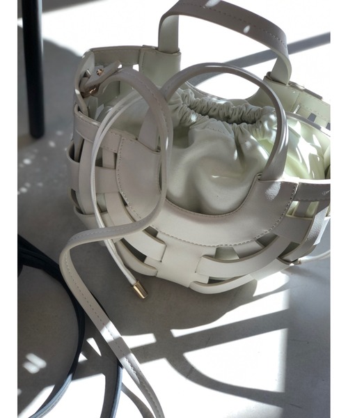 DouDou（ドゥドゥ）の「ハーフムーンメッシュショルダーBAG（ショルダーバッグ・レディース・アイボリー/グリーン/ブラック・FREE）」の2枚目の写真