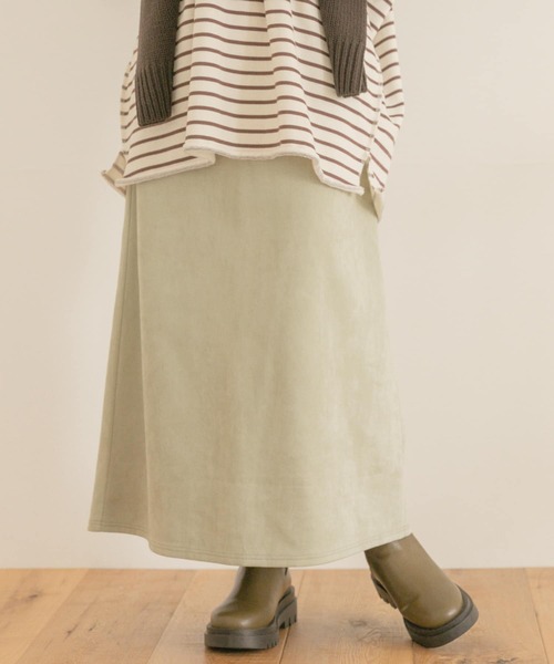 ITEMS URBANRESEARCH（アイテムズ アーバンリサーチ）の「フェイクスエードセミフレアスカート（スカート・レディース・チャコールグレー/ベージュ/ミント・SMALL/FREE）」の19枚目の写真