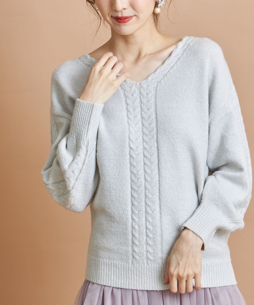 ケーブル編みラメ入りｖネックニットプルオーバー
